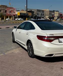 هيونداي أزيرا